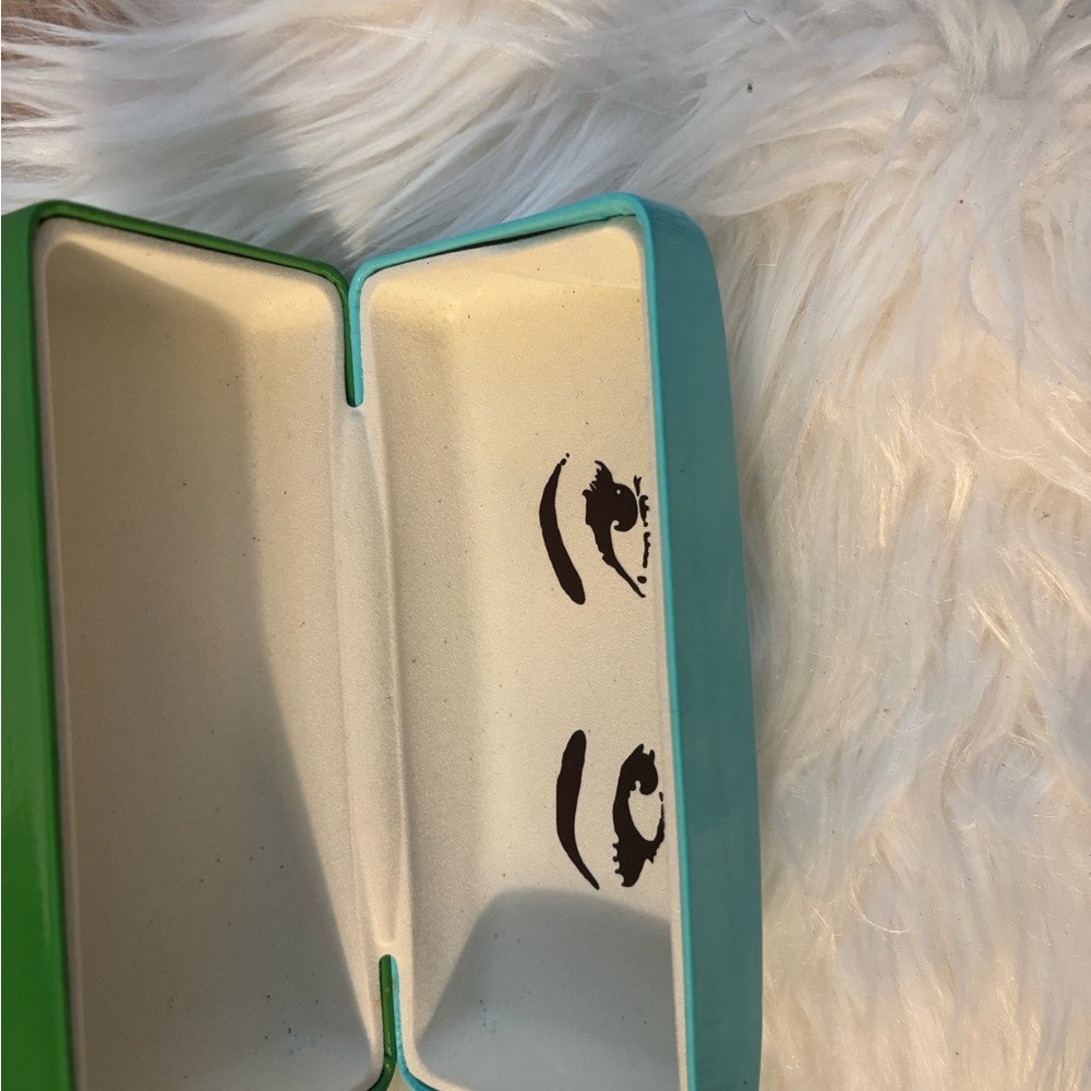 Kate Spade Elegant Black Sunglasses - Picture 9 of 10